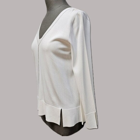 D. Exterior Long Sleeve V-neck Top - Picture 2 of 4